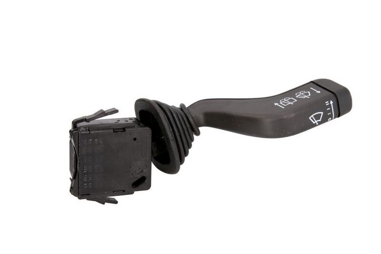 Slēdzis uz stūres statnes